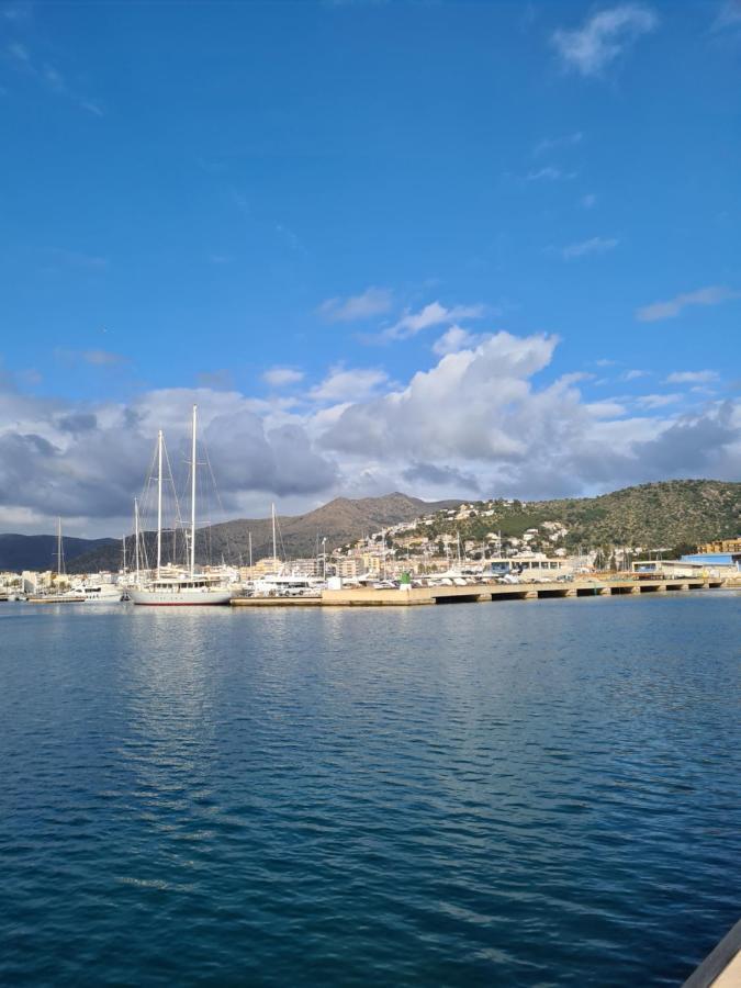 Acogedor Apartamento Vistas Al Mar Roses Eksteriør bilde