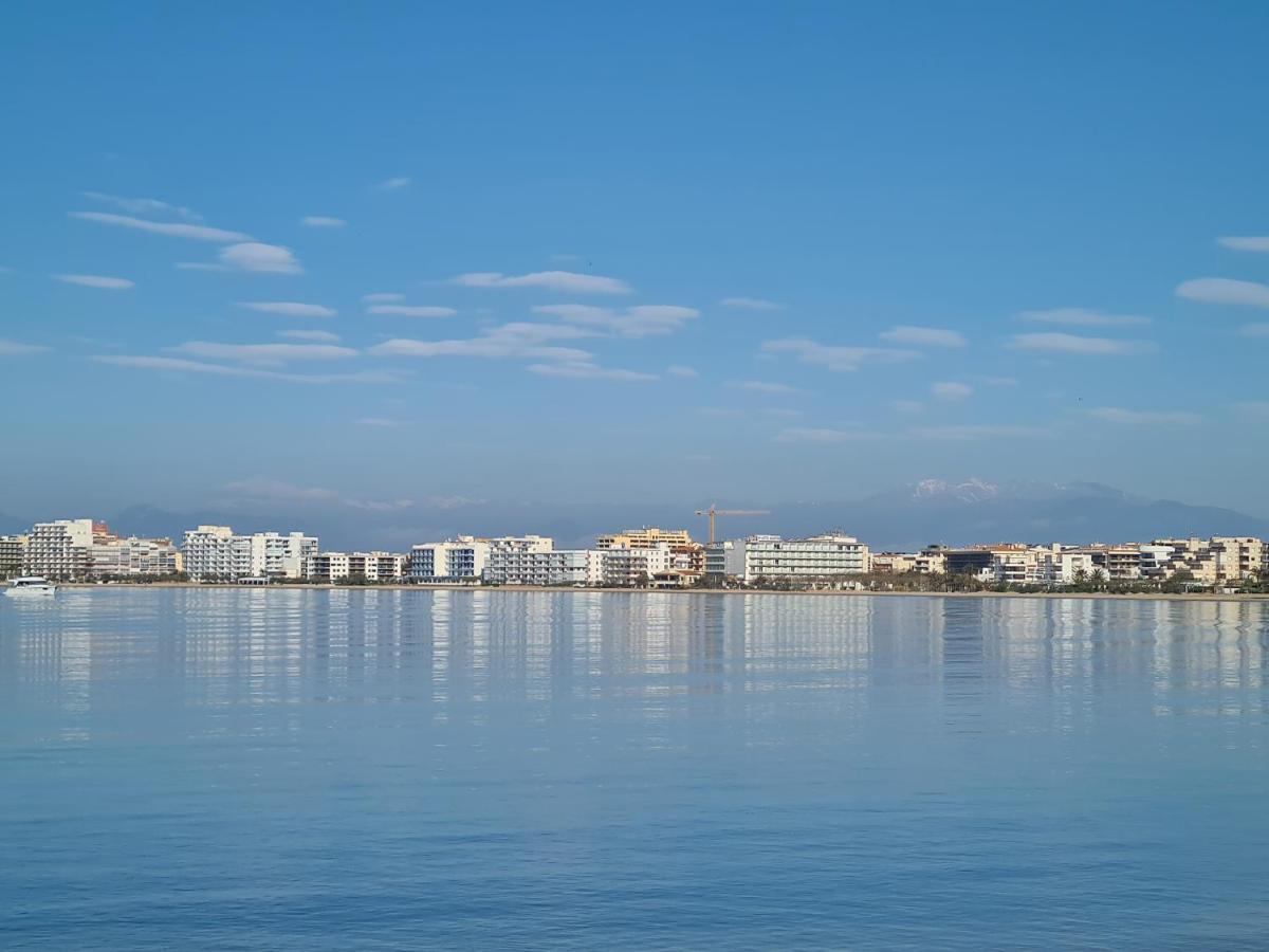 Acogedor Apartamento Vistas Al Mar Roses Eksteriør bilde