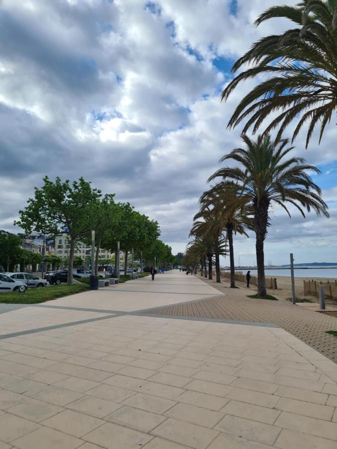 Acogedor Apartamento Vistas Al Mar Roses Eksteriør bilde